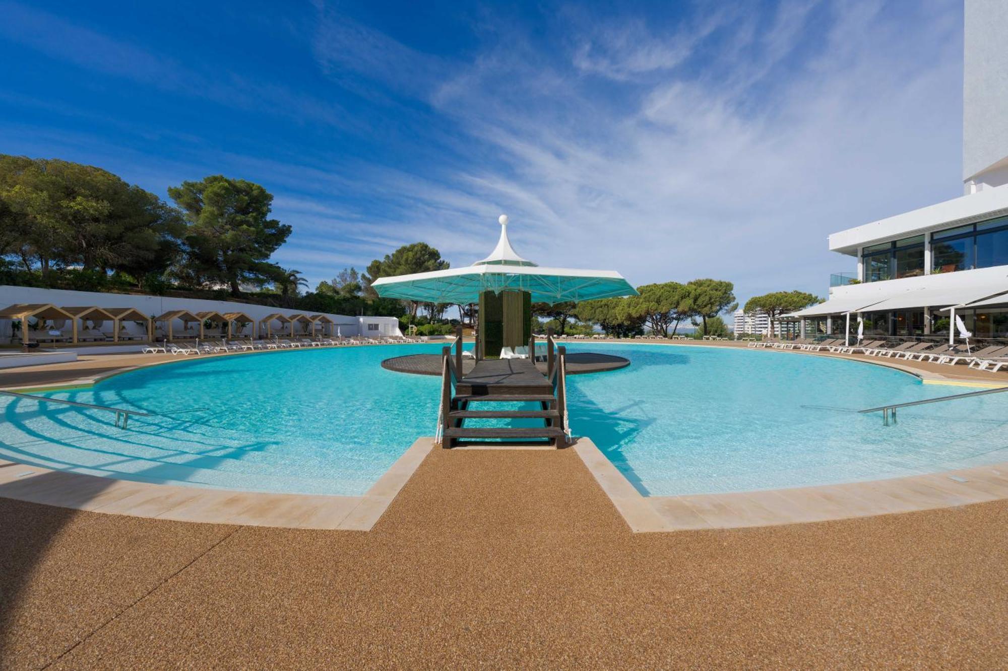 Pestana Blue Alvor Beach מראה חיצוני תמונה Club Med, Portals Nous, Mallorca, Spain